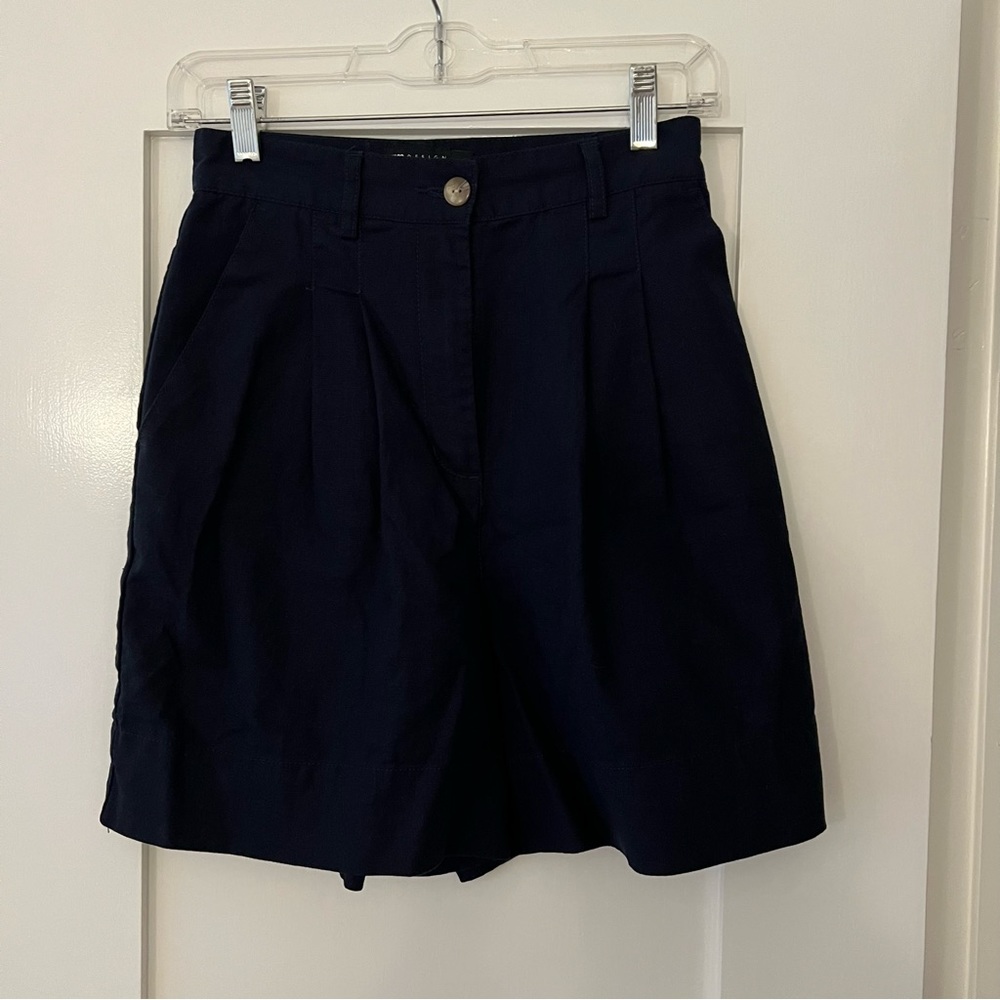 Navy Cotton Pleated Shorts- Sz 4 Tall